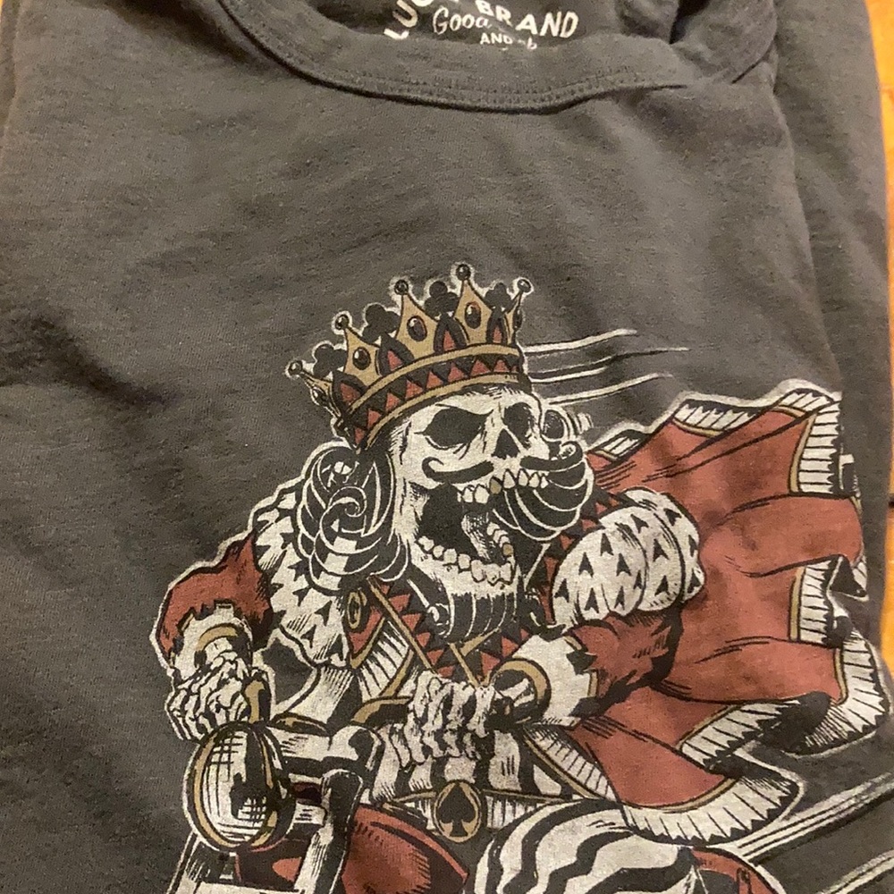 Graphic tee
